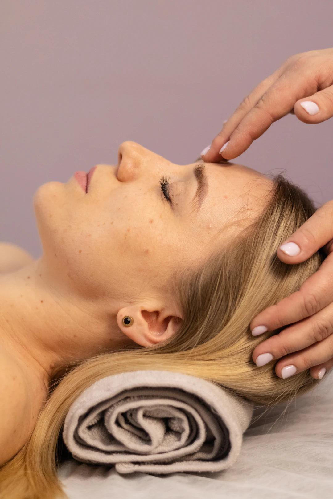 The Amazing Benefits of Regular Facial Massages